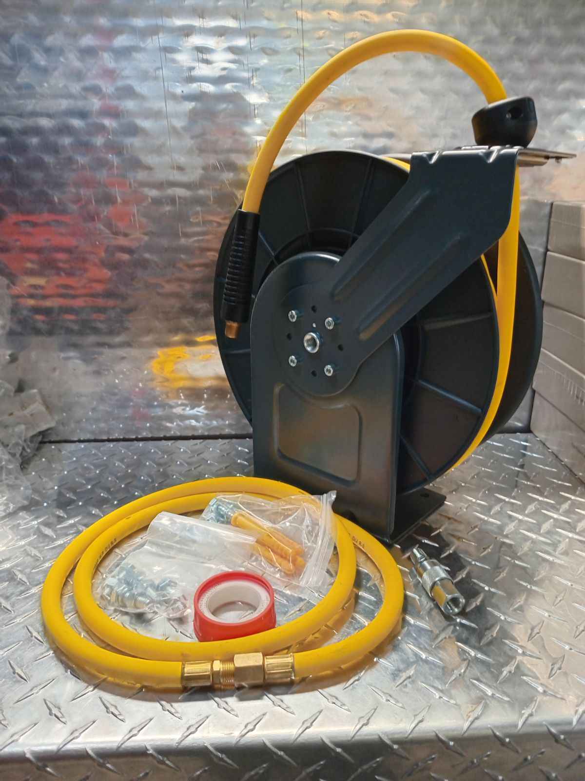 Commercial air hose reel with 50 feet non kinking air hose and mount hardware