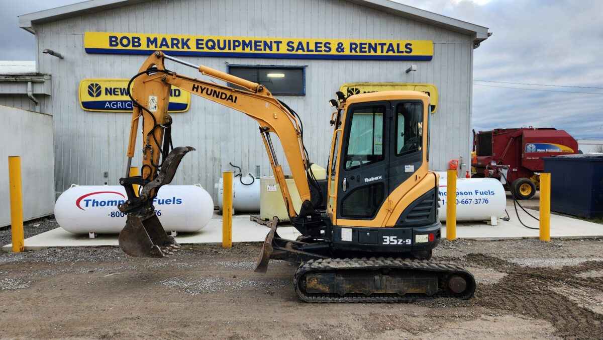 2013 Hyundai R35Z-9 compact excavator