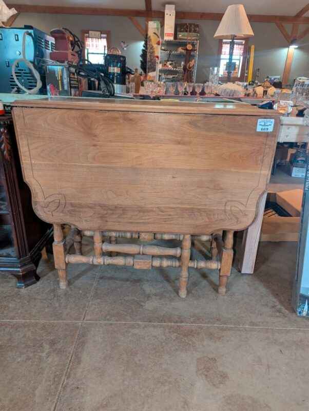 Antique drop side table