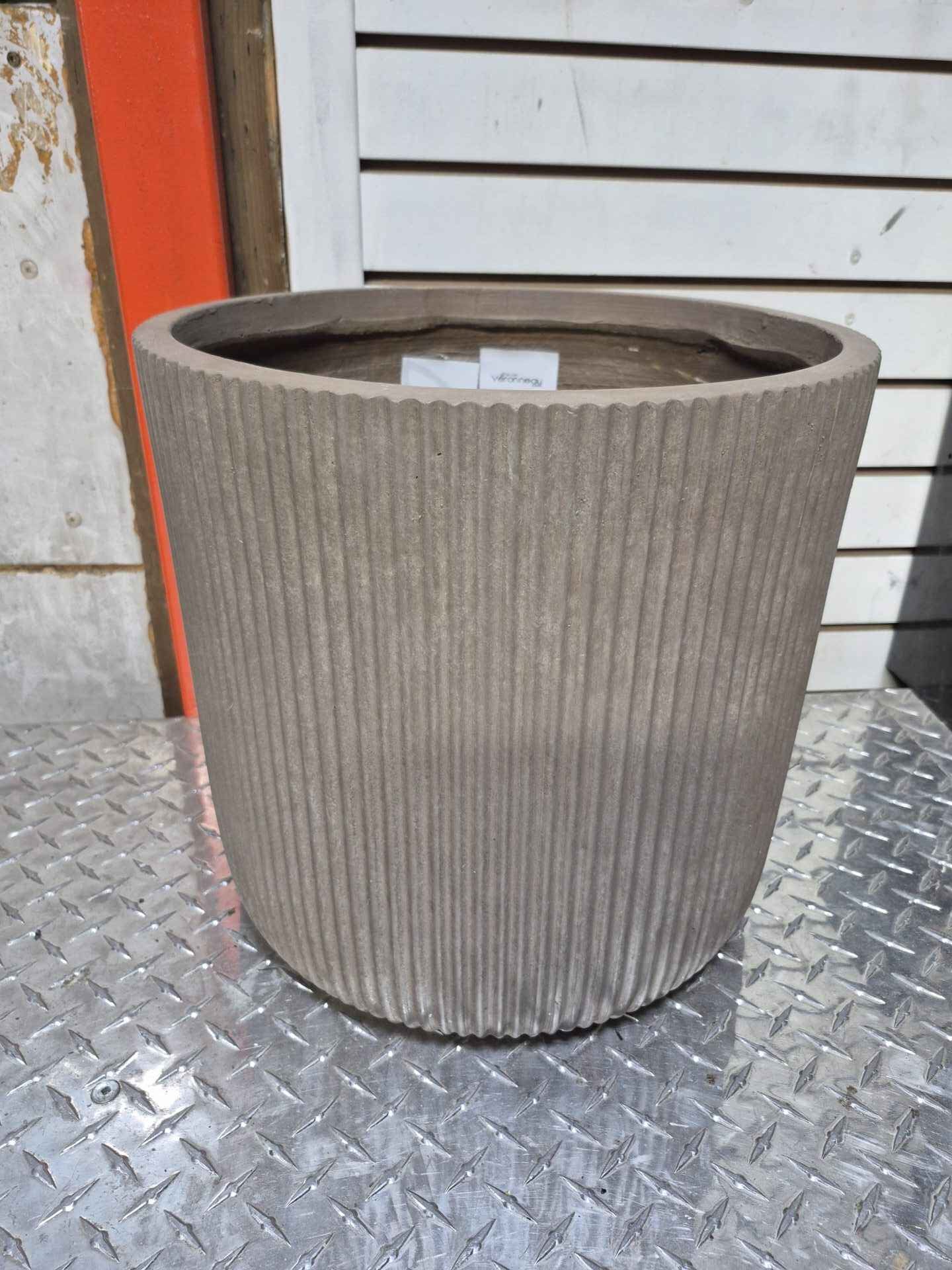 14.5 x14.5 large size planter