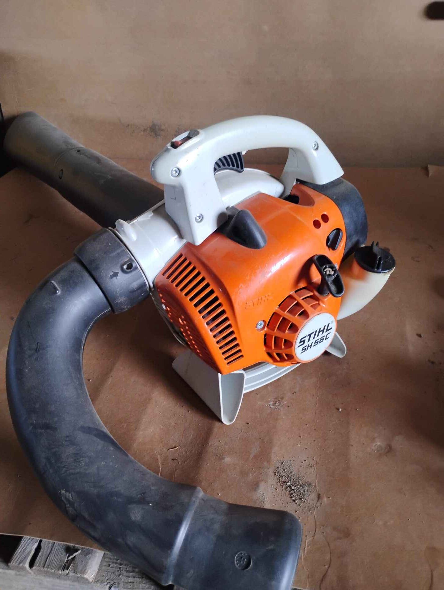Stihl SH56C leaf blower/vacuum
