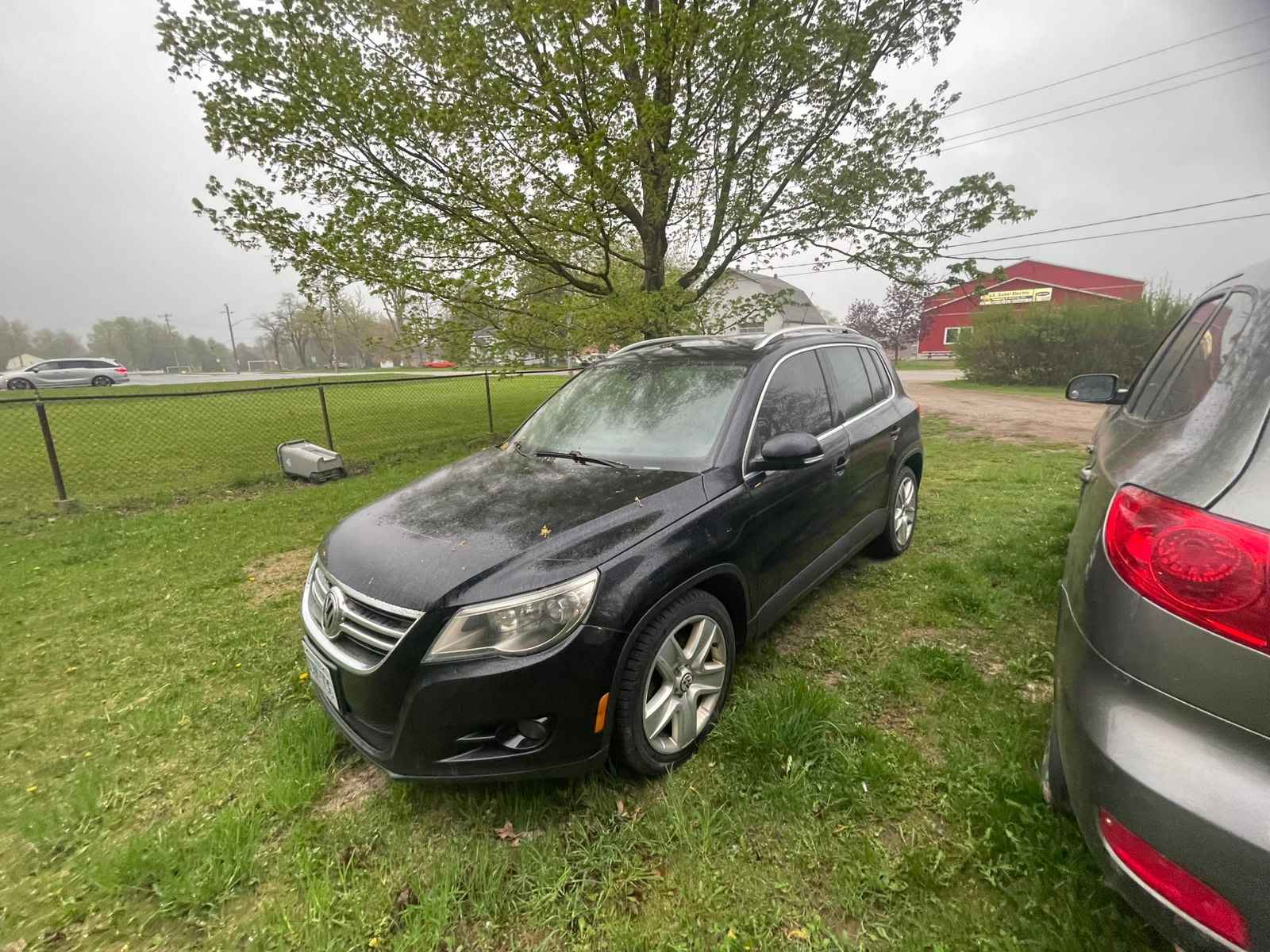 Vw tiquien 2011 suv in great shape but needs either oil sensor or oil pump other then that it's good to go tires still 65% life left engine works good transmission works good this is your chance to get yourself a decent small suv that is cheap on fuel approximately 280,000 KM