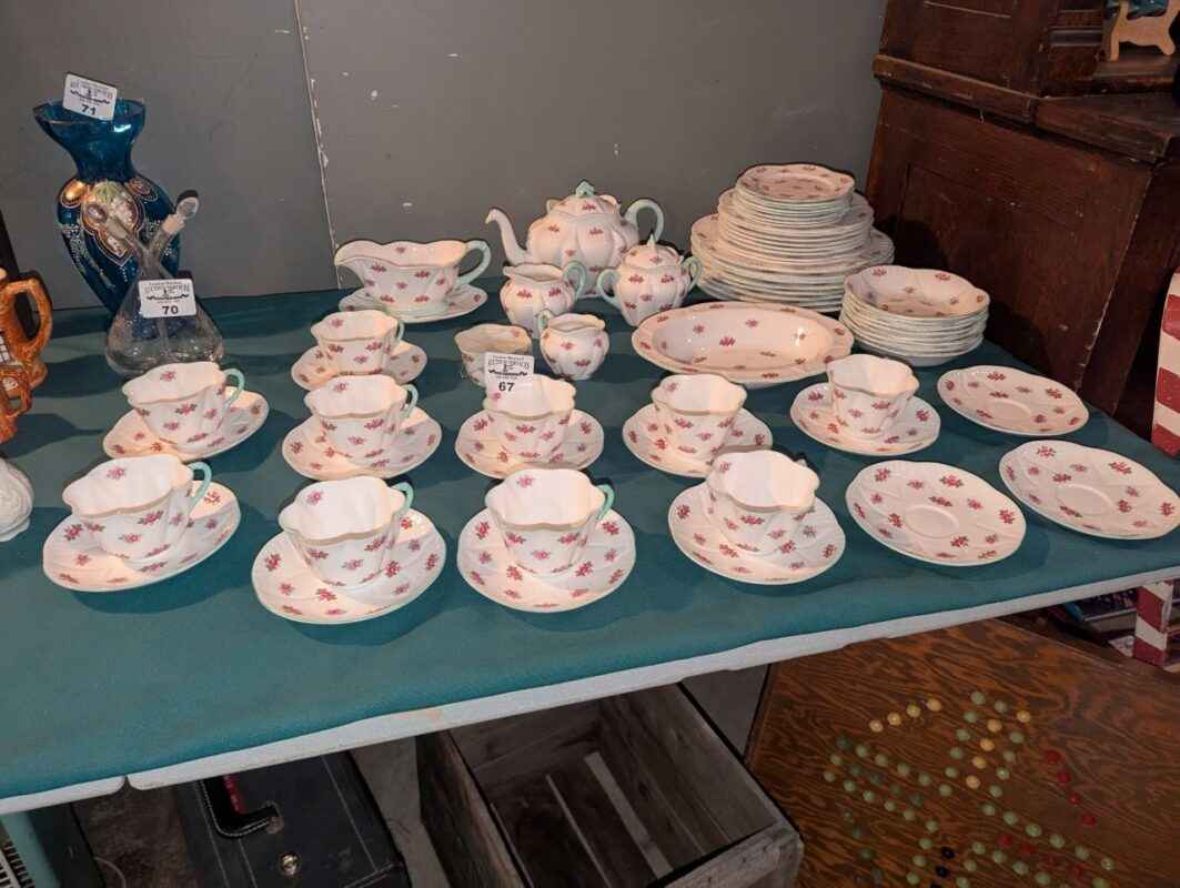 Shelley "Rosebud" Dishes