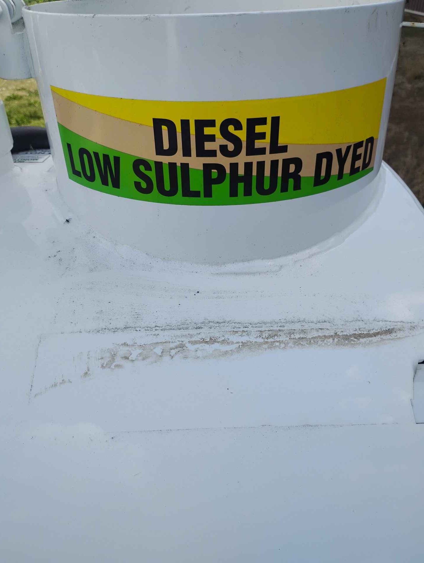 APROXIMATELY 300 L OF DIESEL FUEL IN A CLEAN TANK WHICH MUST BE EMPTIED BEFORE THE COMPANY PICKS IT UP BRING YOUR OWN CONTAINERS OR WE WOULD HAVE SOME CLEAN DRUMS
