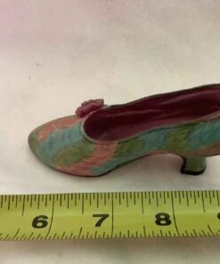 Just the Right Shoe by Raine