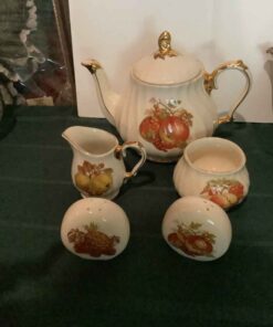 Sadler 6 pc Tea Set “England Fruit”