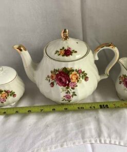 Sadler Roses Tea Pot, cream and sugar