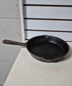 GSW cast iron frying pan