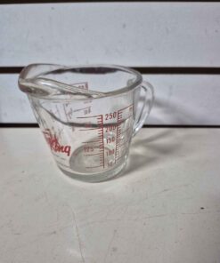 Fire king 250.ML measuring cup