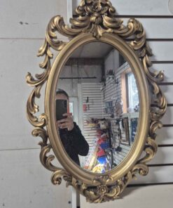 Wall mirror