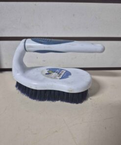 Handy scrubbing brush