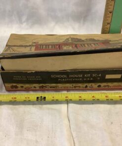 Plasticville School House Kit Train Accessory