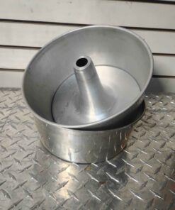 Round cake pan