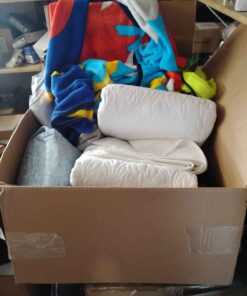 Joblot large bx blankets etc