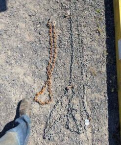 Tow chains