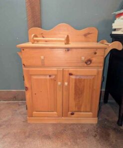 Pine Wash stand
