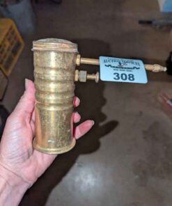 Eagle oil can