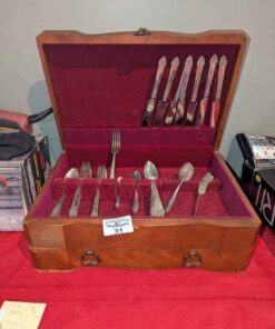Community Plate partial flatware set/w case