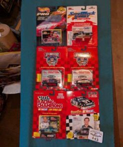 Nascar, Hot Wheels, Super truck Diecast replicas