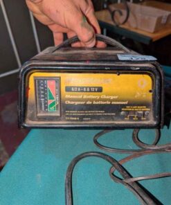 Motomaster Manual Battery Charger