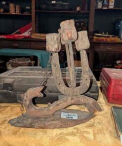 Repurposed horse shoe Candle stick holder