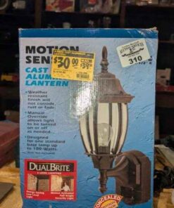 Motion sensing outdoor lantern