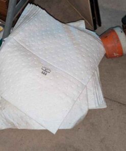 Oil/fuel clean up pads