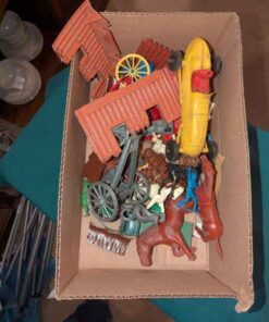 Vintage Plastic children's toy figures