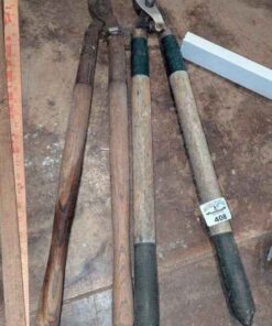 Long handled pruners