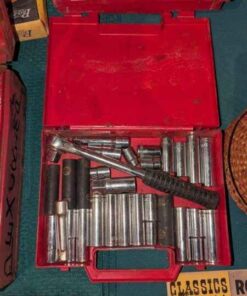 Sockets and ratchet wrenches