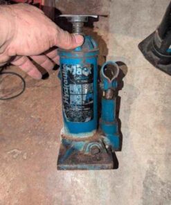 4 Ton Bottle jack - no crank handle