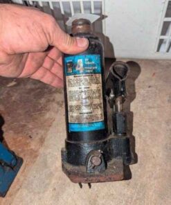 4 Ton Bottle jack - no crank handle