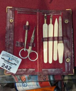 Manicure set
