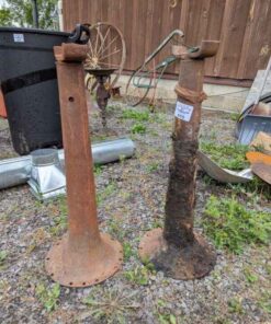 Jack stands
