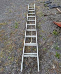 Aluminum extension ladder