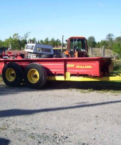 New Holland Manure spreader