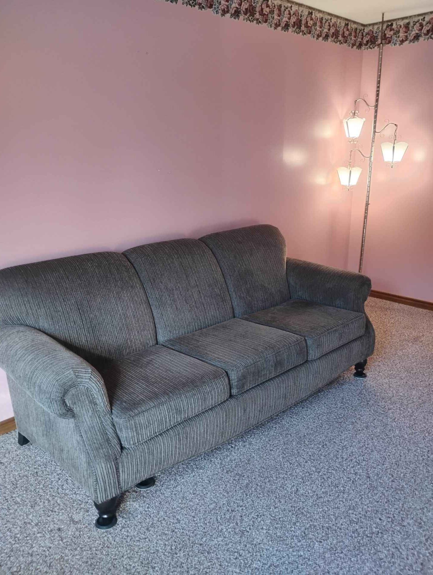 Like new gray sofa