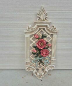 Pink rose on trellis wall hanging