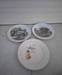 3 glass plates