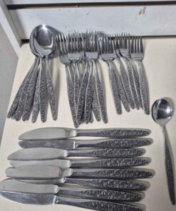 Setting of 8 Cutlery set