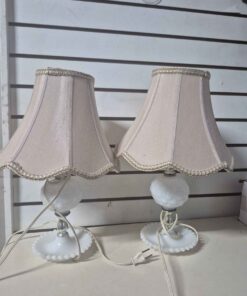 Qty 2 table lamps
