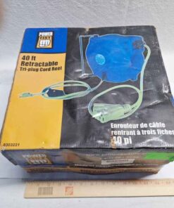 40 ft retractable 3-plug extension cord