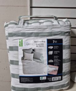 7 piece bed in a bag checkered green / white....queen size