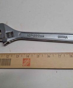 Adjustable wrench