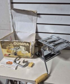 Pasta machine