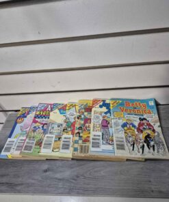 Qty 8 Archie comic books
