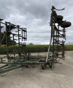 John Deere 32’ cultivator