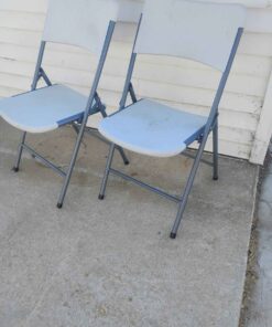Qty 2 heavy duty folding chairs