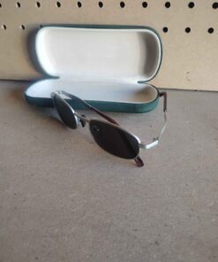 Aviation style sunglasses