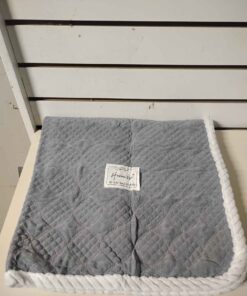 70*70 gray white rug